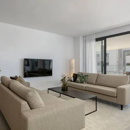 Apartment Amazing 4 Bedroom With Pools + Gym - Rdr269 *